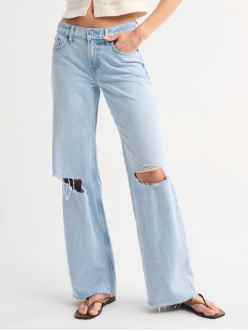 *NWT* Abercrombie & Fitch Low Rise Ultra Loose Jeans
